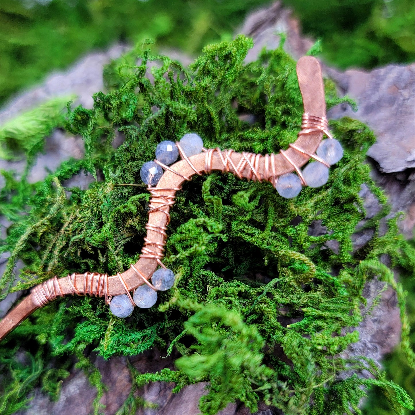 Labradorite Hammered Copper Squiggle Hair Stick